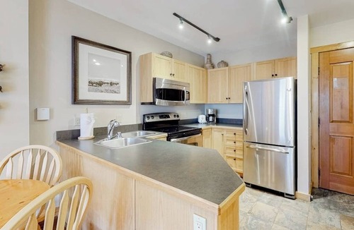 River Run Condo | Newly renovated mountain escape with pool, hot tub, WiFi & easy slope access