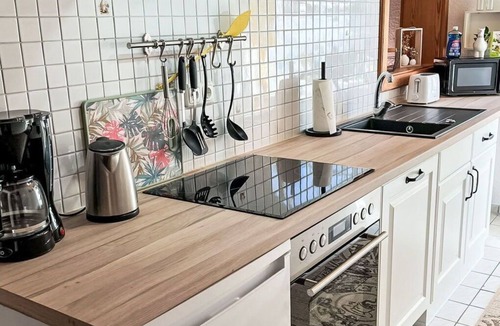Sudarle Apartment | Nice apartment for 4 people with WIFI, TV, terrace and pets allowed