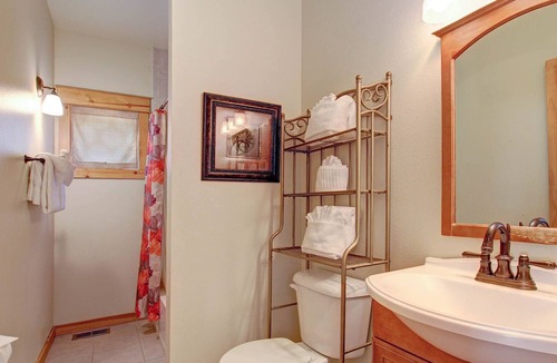 Estes Park Condo | Nisa Mountain 36 - 2 Br Condo with Lake and Mountain Views!