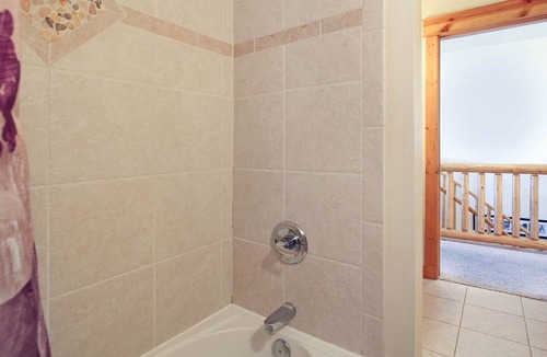 Estes Park Condo | Nisa Mountain 36 - 2 Br Condo with Lake and Mountain Views!