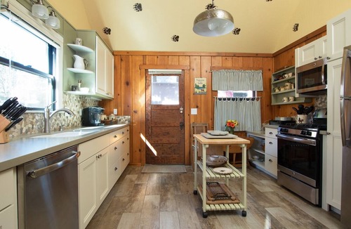 Kings Beach Cabin | North Shore Cabin Near Northstar