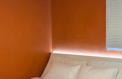 Jongno-dong Apartment | ntire House near Dongdaemun Naksan Park Cinema Room 6 Guests