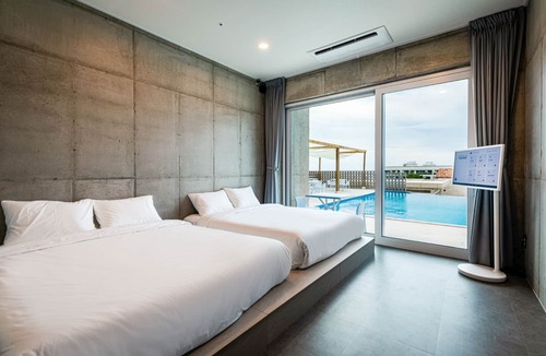 Downtown Resort | Nueve Poolvilla And Resort