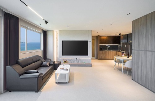 Goseong-gun Hotel | Ocean to you Resort Sokcho Seorak Beach Hotel and condo