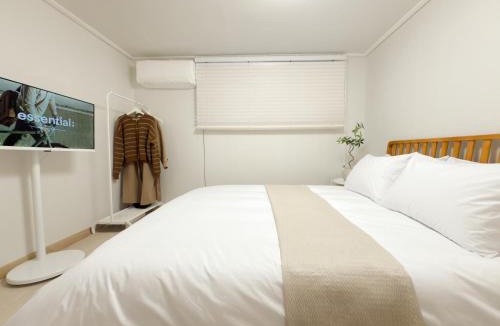 Banpo-dong Apartment | OD Stay Gangnam #3 Min to Nonhyeon Stn #Spacious 2BR