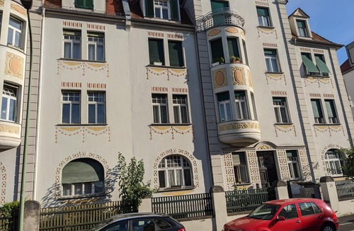 Sanderau Apartment | Old building on the Main