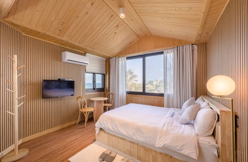 Downtown House | On the Sea Pension