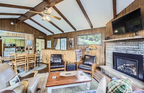 Estes Park House | One Particular Cabin - Family home in Estes Park near RMNP - 21-ZONE3105