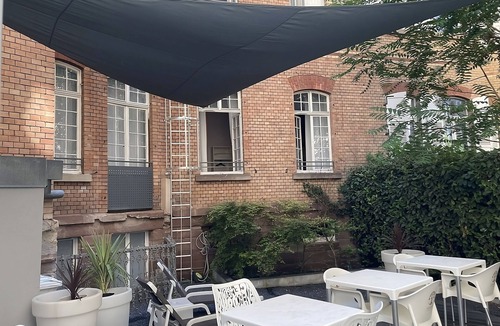 Contades Hotel | One Unit w/Double Beds | Pet Friendly | Near Museum & University Library