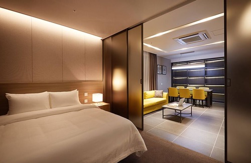 Yeongi-gun Hotel | Osong H Hotel Sejong City