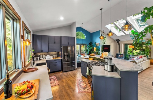 Rural North Boulder House | Outdoor Living! Hot Tub+Fire Pit+Gardens+GameRoom! Close to it ALL!