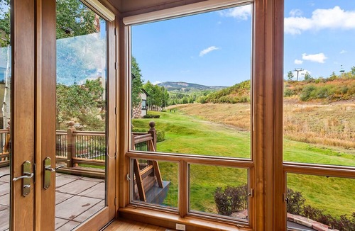 Snowmass Village House | Owl Creek 04 | Ski-in, ski-out luxury townhome with private hot tub in Snowmass