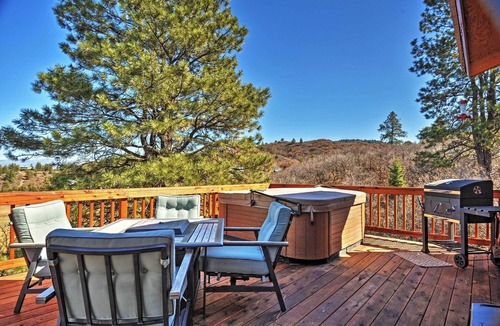 Pagosa Springs Apartment | Pagosa Springs Escape w/Deck, Hot Tub & Grill!