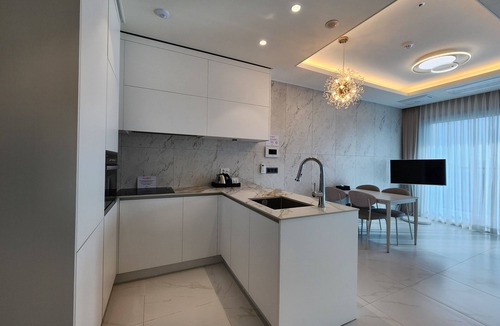Nampo-dong Hotel | Parami On
