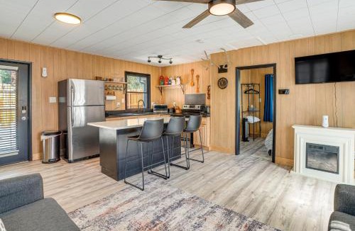 Bailey House | Patio & Hot Tub: Cozy Cabin Retreat in Bailey!