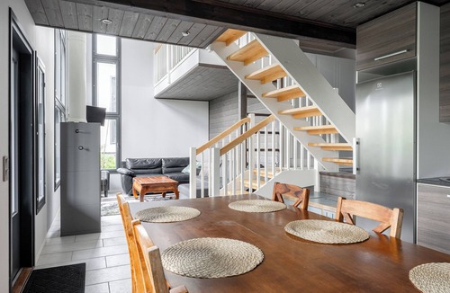 Muurame Apartment | Peaceful 2BR Getaway Cabin at Riihivuori