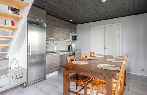 Muurame Apartment | Peaceful 2BR Getaway Cabin at Riihivuori