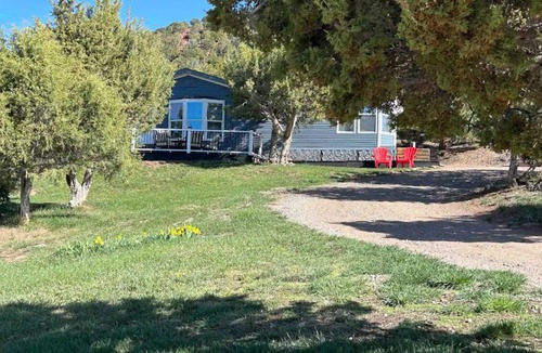 Eagle House | Peaceful 3 bedroom overlooking the town of Eagle!
