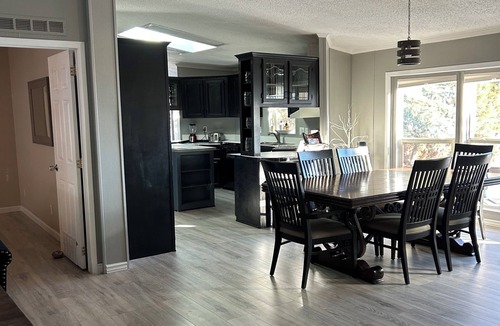 Eagle House | Peaceful/quiet 3 bedroom overlooking the town of Eagle with amazing views!