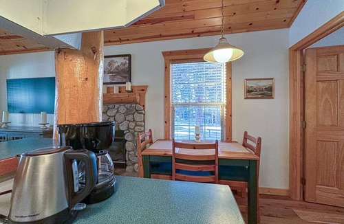 Leadville Condo | Peaceful Retreat Lackawanna 1D-Close to Ski Cooper and Turquoise Lake!