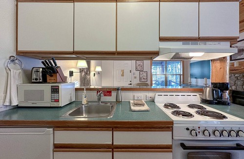 Leadville Condo | Peaceful Retreat Lackawanna 1D-Close to Ski Cooper and Turquoise Lake!