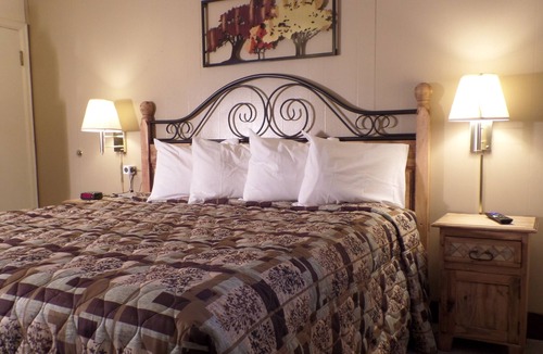 Estes Park Hotel | Peak To Peak Lodge