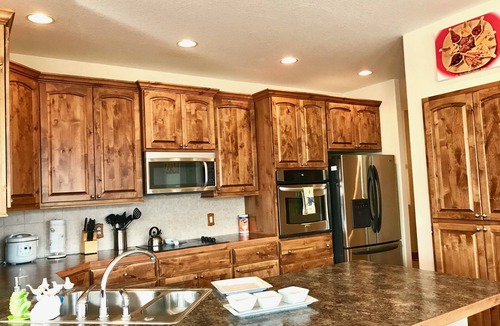 Sunny Hills House | Peak View Retreats Family-friendly, Rocky Mountain National Park Reg. 3230