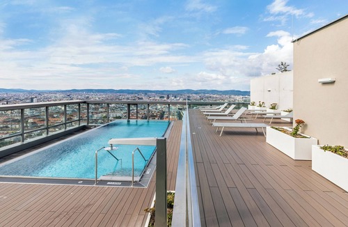 Erdberg Villa | Penthouse Apartment with Rooftop Pool