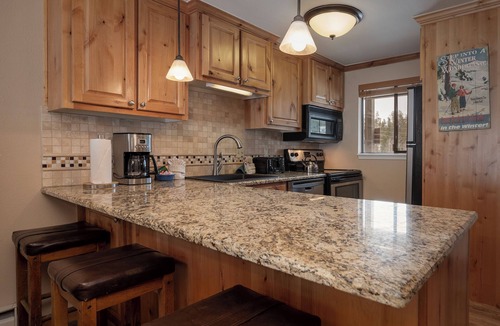 Winter Park Condo | Perfect 2 bedroom mountain getaway - modern furnishing!