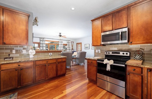 Silvercreek House | Perfect family getaway - 6 bedrooms and views!