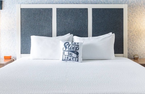 Steamboat Springs Hotel | Perfect for Small Groups! Pet-friendly, Heated Pool, Ski-to-door Access