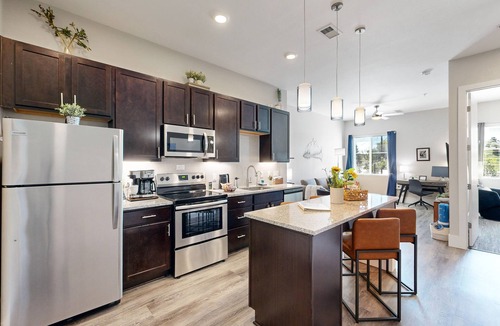 Golden Condo | Perfect GetAway Near Downtown, Red Rocks, Hiking, CSM Boulder 30mins