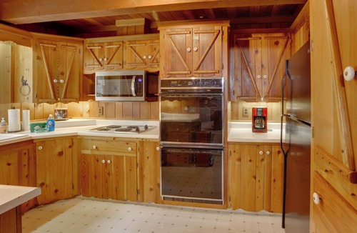 Vallecito Cottage | Pet-friendly Bayfield Cabin w/Game Room & Hot Tub
