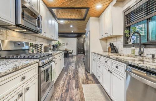 Colorado Springs House | Pinewood Meadow & Scenic Hot Tub & BBQ & Outdoors
