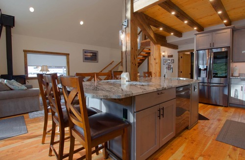 Nordman House | Pioneer Cabin Next to Elkins Resort by Priest Lake