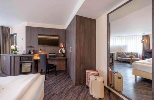 Ditzingen Hotel | PLAZA INN Blankenburg Ditzingen, Sure Hotel Collection