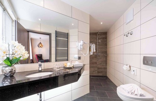Ditzingen Hotel | PLAZA INN Blankenburg Ditzingen, Sure Hotel Collection