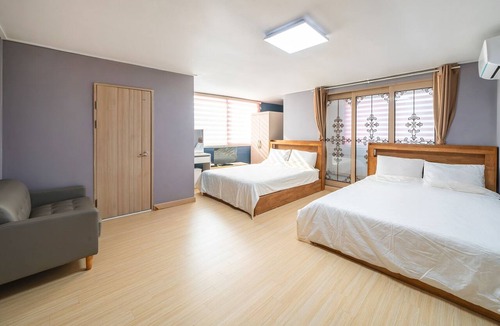 Pocheon House | Pocheo Welcome Paw and Meow Pet Pension