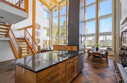 Granby House | Pole Creek Home 2940 I On Golf Course I Private Hot Tub I Great Views I Activity Program