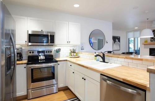 Steamboat Springs House | Pool & Hot Tub, Easy Walk to Slopes, Ski Season Shuttle, Luxury for Families