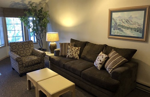 Mesa Condo | Powderhorn Ski Resort Luxury Condo. Slopeside, 100 yards to lifts!