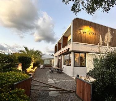 Aewol House | PREERIA Pension in JEJU
