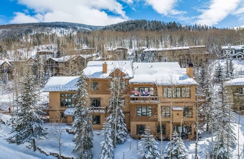 Highland Meadows House | Premier 5-Bedroom Mountain Retreat in the Heart of Vail