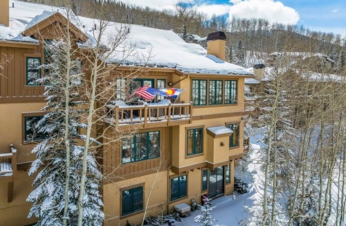 Highland Meadows House | Premier 5-Bedroom Mountain Retreat in the Heart of Vail