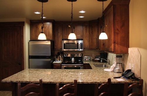 Breckenridge Cabin | Premier 5 Star Breckenridge Resort at the base of Peak 7!