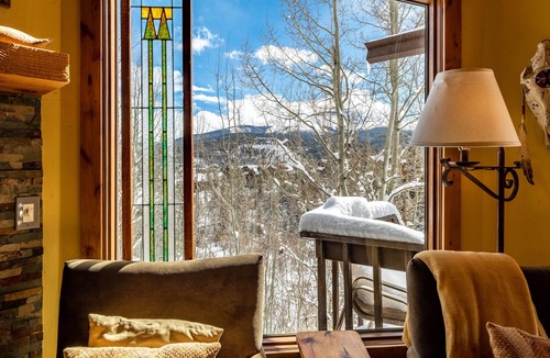 Four O'Clock House | Private Hot Tub, Mtn Views! Ski In/Out, Hiking.