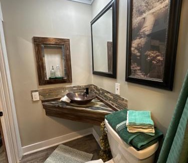 North Kansas City House | Private KC Bungalow Patios, Fire Pit & FIFA 2026