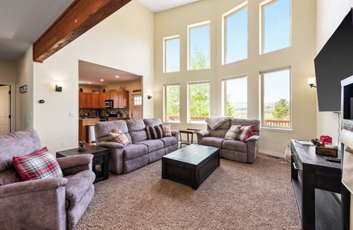 Grand Lake House | Private Mountain Retreat on 5 Acres Near Grand Lake and RMNP