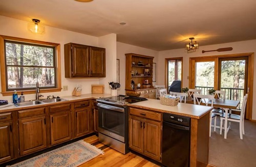 Pagosa Springs House | Private Pagosa Springs Retreat with Views, Hot Tub and Game Room