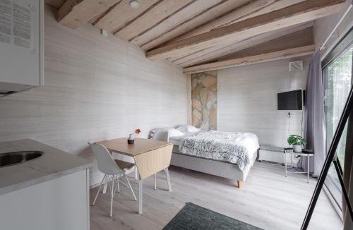 Vaajakoski House | Private Quality Suite, Sauna & Lake Views